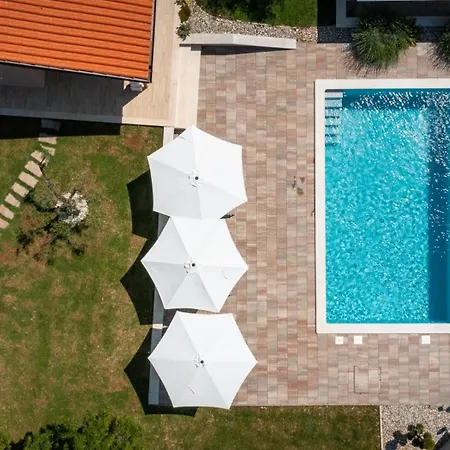빌라 Activity Gita With Pool And Grill In *