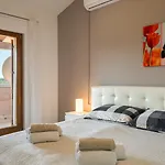 Activity Gita With Pool And Grill In Villa Tinjan