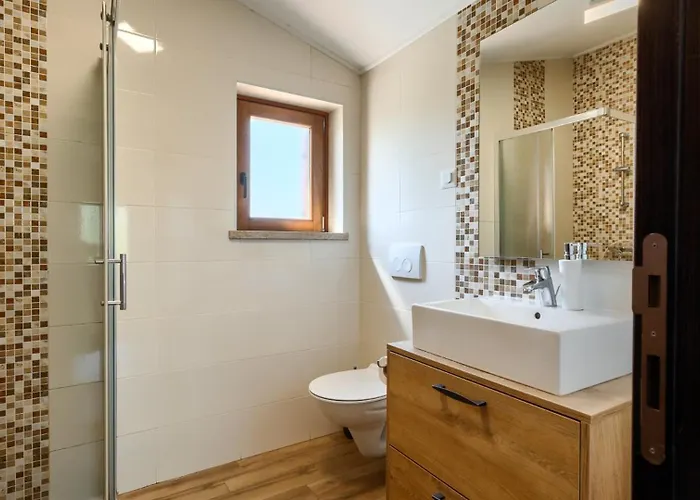 Villa Activity Gita With Pool And Grill In Tinjan